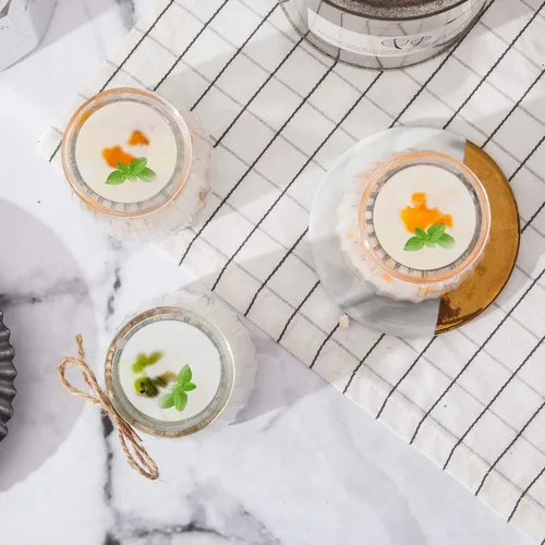 Vista 4 de Tarros pequeños de yogur, tarros de vidrio transparente de 4 onzas con tapas, recipiente de yogur de vidrio con tapas (PE), tarro de pudín