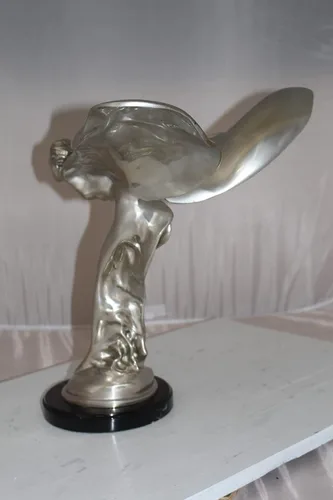 Vista 5 de Rolls Royce - Estatua de bronce grande - Tamaño: 14" L x 17" W x 18" H.
