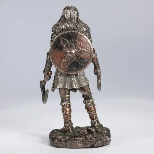 Vista 6 de Veronese Design 6 1/8 Final de bronce fundido en frío de la escultura femenina de la resina de Berserker de las hachas gemelas de Viking
