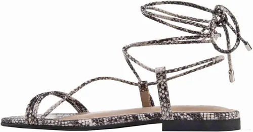Vista 3 de The Drop Women's Samantha Flat Strappy Lace-up Sandal