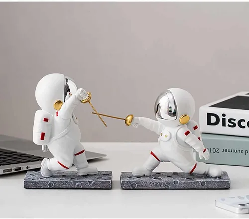 Vista 9 de LEONARK Regalos de esgrima, estatua de astronauta, figura de astronauta, colección de recuerdo de esgrima