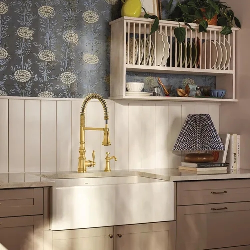 Vista 10 de Moen WeymouthBrushed Gold S73104BG - Grifo de cocina con resorte de preenjuague de un mango con refuerzo de potencia para una limpieza más rápida