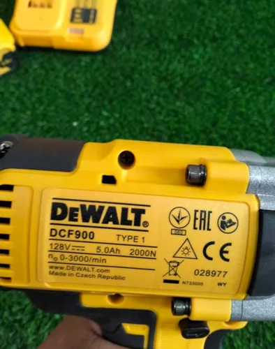Vista 2 de Llave de impacto 3/4 dewalt