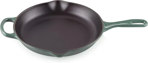 Vista 4 de Le Creuset Juego de utensilios de cocina de hierro fundido esmaltado, 5 piezas, Artichaut