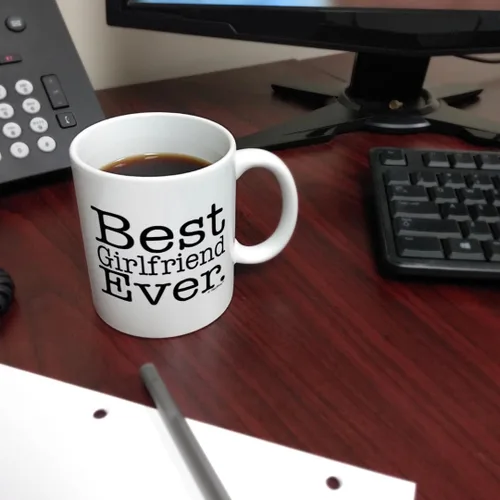 Vista 6 de ThisWear Regalo de cumpleaños para novia, mejor novia, regalo de 11 oz, taza de café de cerámica, taza de té, color blanco