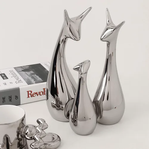 Vista 2 de Estatua de cerámica moderna de plata brillante, decoración del hogar, jirafa, decoración para sala de estar, estante, estantería moderna, figuritas