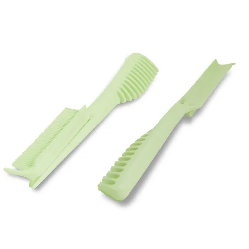 Vista 2 de Peine seccionador con una sola mano con dientes finos y gruesos para desenredar y alisar el cabello dañado por el calor (verde)