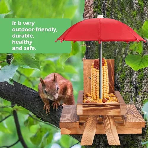 Vista 4 de MIXXIDEA Mesa de Picnic Comedero para Ardillas con Sombrilla Alta, Comederos de Madera para Ardillas para Exterior, Lindo Comedero para Ardillas