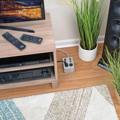 Vista 2 de Tripp lite Isobar Barra protectora con salida de 8 contactos contra sobretensiones, con cable de 25 pies, enchufe de ángulo recto para diagnóstico