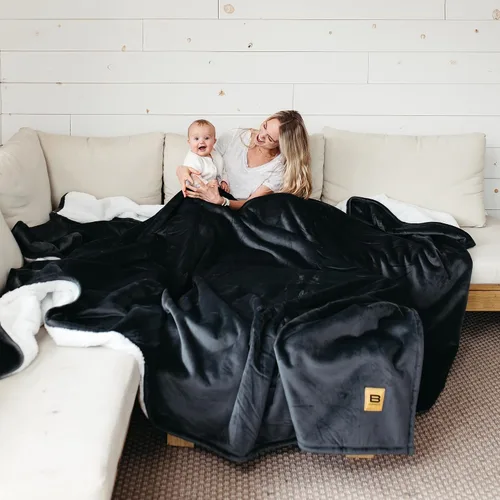 Vista 22 de Big Blanket Co Original Stretch Ballerina - Manta gigante extra grande de 6 x 6 pies, suave, elástica, lavable a máquina, se adapta a toda la familia