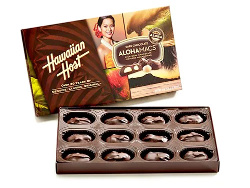 Vista 2 de Nueces de macadamia cubiertas de chocolate negro Hawaiian Host Alohamacs (1 caja)