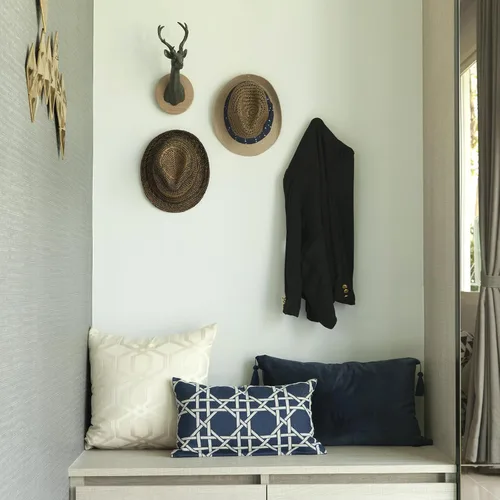 Vista 5 de uxcell Ganchos de pared, 7 piezas – Gancho retro de tres puntas de aleación de zinc, ganchos montados en la pared para colgar toallas, ropa, Negro
