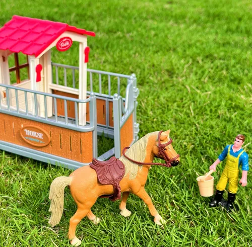 Vista 2 de Peagrav - Juego de establo para caballos con jinete, área de lavado, valla y figuras de animales, regalos para niñas y niños de 3 a 8 años
