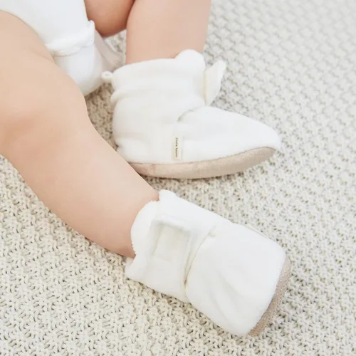 Vista 3 de pureborn Botines de invierno para bebé, de forro polar, antideslizantes, para cuna