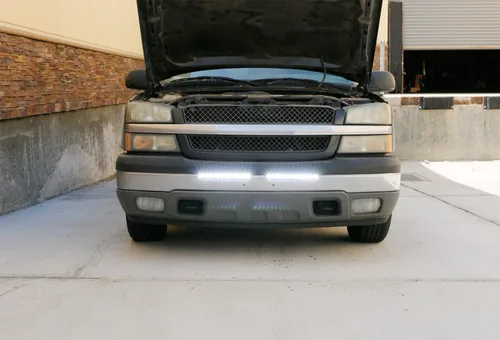Vista 4 de iJDMTOY Kit de barra de luz LED de parachoques inferior de 32 pulgadas compatible con Chevy Silverado 1500 2500 3500 Avalanche: barra de luz LED
