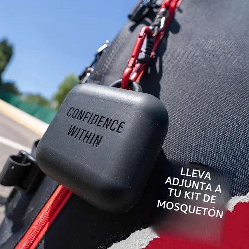 Vista 2 de SAFEJAWZ Funda de protección bucal prémium con clip de mosquetón, diseño de silicona duradera y flexible para mantener el protector bucal