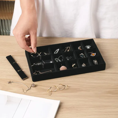 Vista 4 de Frebeauty Caja organizadora de aretes caja de joyería acrílica con 4 cajones organizador de joyas transparente con bandejas de terciopelo anillos