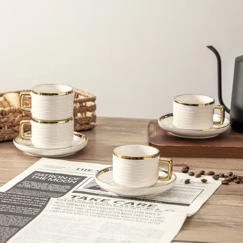 Vista 7 de LETAOTAO Juego de 4 tazas y platillos de expreso, tazas de café apilables de cerámica de 3 onzas con borde dorado, mini tazas Demitasse, juego