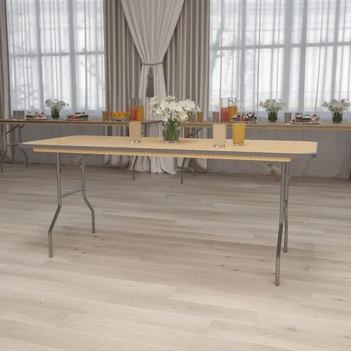 Vista 2 de Flash Furniture Fielder Mesa rectangular de madera de abedul plegable de 6 pies con bordes de metal y protectores de esquina protectores