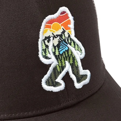 Vista 2 de Gorra de cuero de malla Bigfoot para hombre, gran cierre de Snapback, sombrero Sasquatch para caza y senderismo
