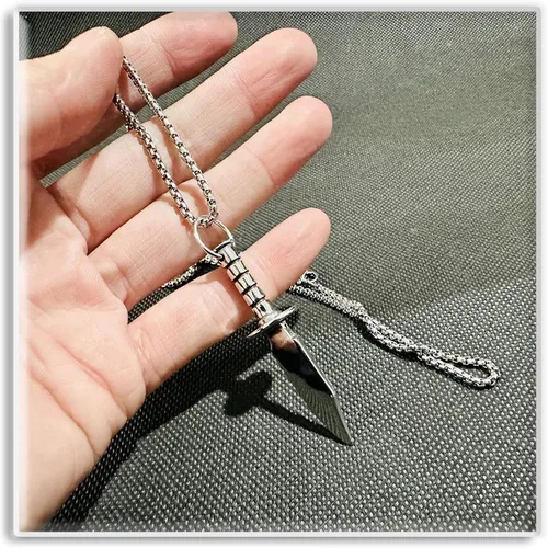 Vista 6 de Xusamss Collar de espada con colgante de cuchillo de acero inoxidable punk rock