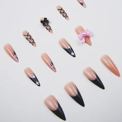 Vista 3 de RIICFDD - Uñas largas a presión con forma de almendra, punta de uñas con lazo grande, color rosa nude, con dijes de lazo negro, uñas postizas