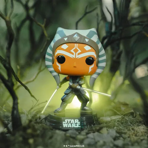 Vista 2 de Funko Pop! Star Wars: The Mandalorian - Ahsoka con sables de luz