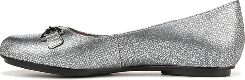Vista 4 de Naturalizer Zapatos planos de ballet Maxwell-bit con detalle de cadena y punta redonda para mujer
