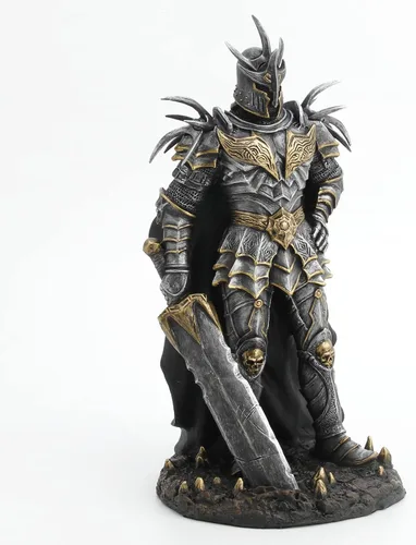 Vista 3 de Veronese Design Litch King blindado de 10" con gran espada escultura de resina acabado pintado a mano