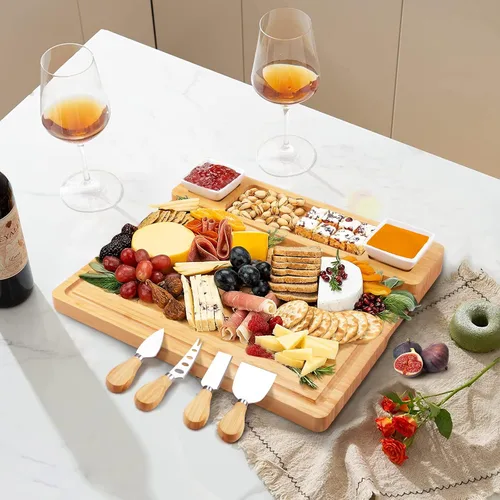 Vista 7 de Juego de tablas de embutidos y cuchillos - Tabla de queso de bambú - Bandeja de queso, carne y vino - Regalos únicos para inauguración de casa