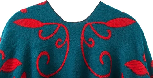 Vista 8 de Poncho con flecos, con estampado vintage, estilo retro, a la moda, para mujer. Capa, chal.