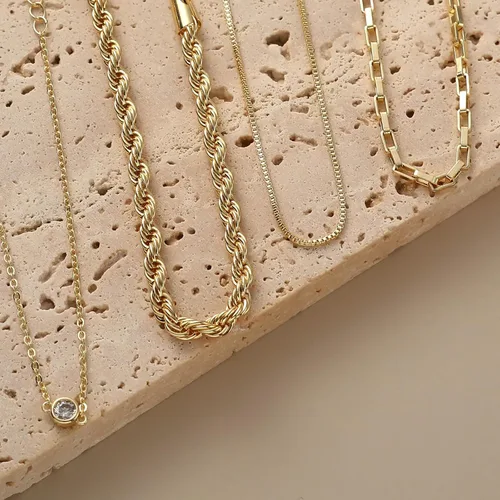 Vista 4 de Pulseras de oro para mujer, juego de pulseras en capas de oro de 14 quilates, delicadas cadenas de espiga de espiga, pulseras cubanas de oro