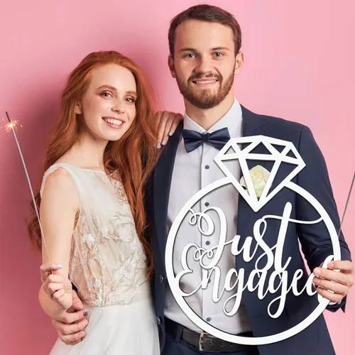 Vista 5 de Decoraciones de fiesta de compromiso, letrero de madera con texto en inglés «Just Engaged» para decoración de compromiso, anillo de diamantes