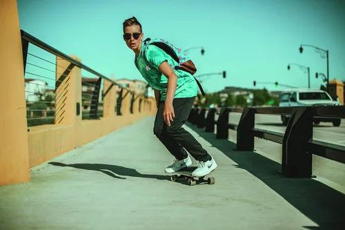 Vista 5 de Locker Board Grom Skateboard cabe en mochila y casillero. Tabla pequeña para 4 adultos y niños 4 escuela: tabla Cruiser y patineta para niños, como