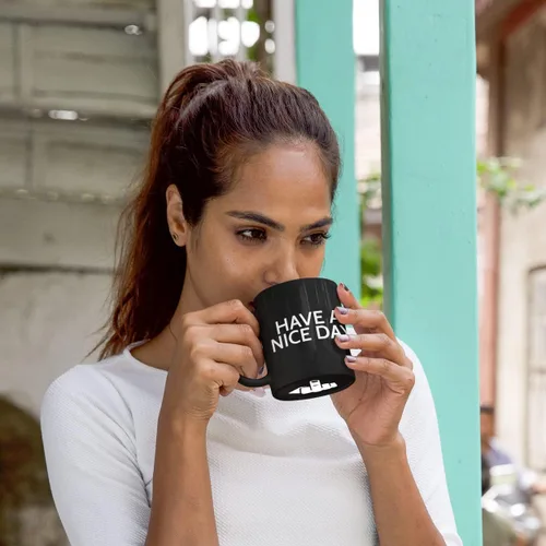 Vista 5 de Divertida taza de café para hombres y mujeres - Taza Have A Nice Day con dedo medio en el fondo Divertidos regalos de broma de elefante blanco