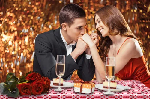 Vista 5 de Paquete de 3 manteles para el día de San Valentín, manteles desechables de plástico con corazón de amor rosa y rojo, 54 x 108 pulgadas, manteles