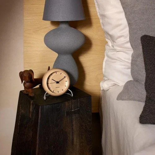 Vista 3 de Arne Jacobsen Reloj de mesa, beige, 4.3 in