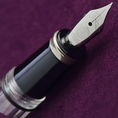 Vista 2 de TWSBI Diamond Mini Classic Pluma estilográfica M Clásico