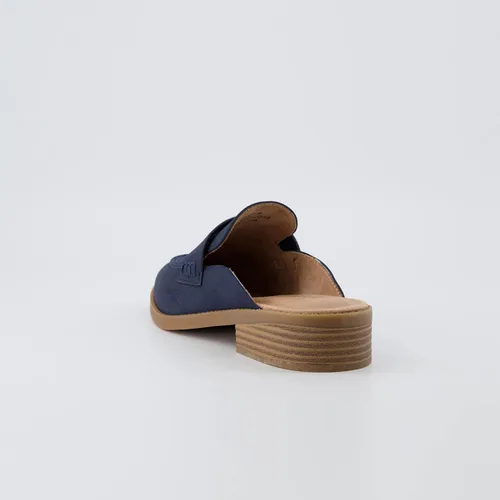 Vista 5 de CUSHIONAIRE Mule Prescott sin cordones para mujer + espuma viscoelástica, anchos disponibles, Negro
