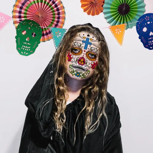Vista 3 de Hying 9 tatuajes temporales del Día de los Muertos, tatuajes de esqueleto de Halloween, tatuajes faciales de calavera floral de azúcar, calcomanías