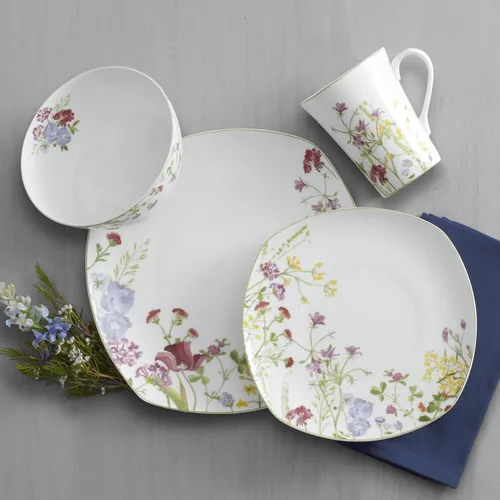 Vista 6 de Mikasa Wildflower Garden - Juego de vajilla de porcelana de hueso de 16 piezas para 4, platos cuadrados y cuencos con tazas, diseño floral, apto