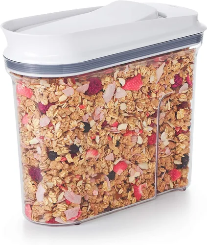 Vista 4 de OXO Good Grips Dispensador hermético de cereales POP de tamaño mediano (3.2 L)