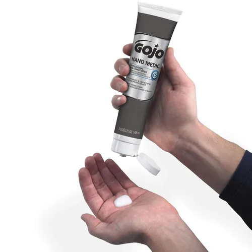 Vista 2 de GOJO HAND MEDIC 8150-12 - Acondicionador profesional para la piel, sin fragancia, tubo portátil de 5 onzas líquidas (paquete de 12)