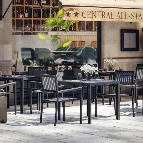 Vista 7 de Flash Furniture Harris - Juego de 2 sillas comerciales para interiores y exteriores, respaldo y asiento con listones de poliresina negra, marco