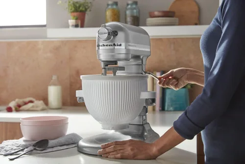 Vista 7 de Accesorio para máquina de helados KitchenAid para batidora de pie, 2 cuartos de galón, KSMICM, color blanco