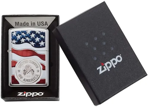 Vista 34 de Zippo encendedores con la bandera de EE. UU.