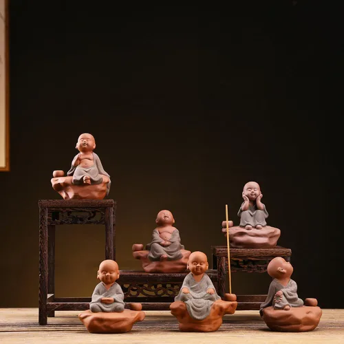 Vista 4 de Bonita estatua de incienso de Buda, figura de cerámica china de té de monje de arena morada, escultura zen de meditación para decoración