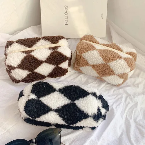 Vista 3 de Bolsa de Maquillaje a Cuadros de Felpa Bolsa de Cosméticos Estética a Cuadros Bolsos de Mano Lindos con Cremallera Bolsa de Viaje para Artículos
