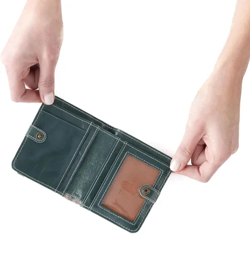 Vista 3 de HOBO Max Mini billetera plegable para mujer, construcción de cuero con cierre a presión, hermosa y funcional cartera para mujer, plateado, Max Mini