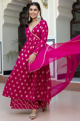 Vista 3 de Janasya Kurta de diseño tejido brocado rosa para mujer con Palazzo y Dupatta